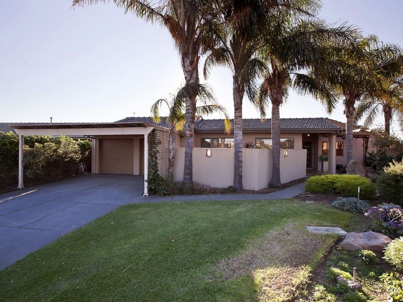 12 Antigua Grove, West Lakes SA 5021