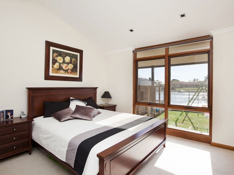 12 Antigua Grove, West Lakes SA 5021