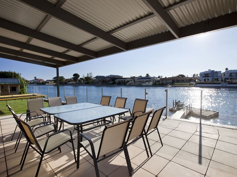 12 Antigua Grove, West Lakes SA 5021