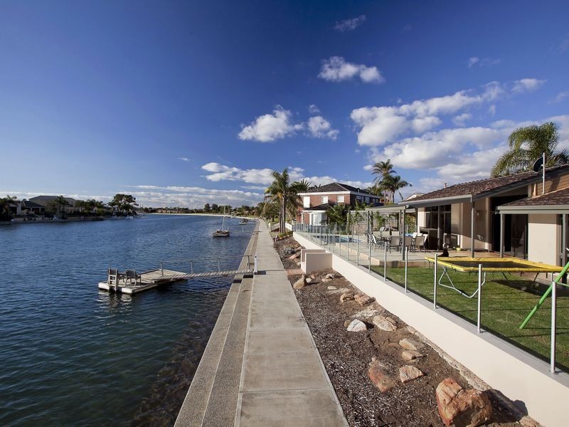 12 Antigua Grove, West Lakes SA 5021