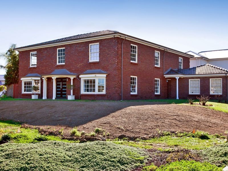 17 Sir John Marks Drive, West Lakes SA 5021