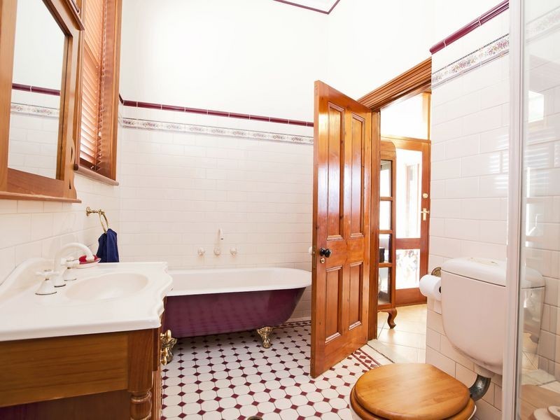 4 Todd Street, Alberton SA 5014