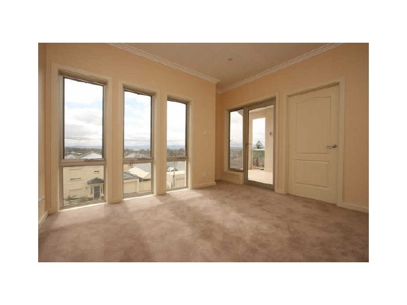 5 Clegowie Street, West Beach SA 5024