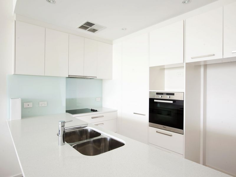 155 Brebner Drive, West Lakes SA 5021