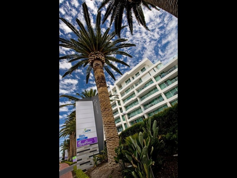 155 Brebner Drive, West Lakes SA 5021