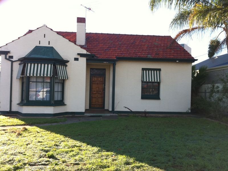 33 Findon Road, Woodville South SA 5011