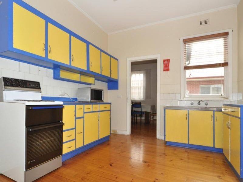 33 Findon Road, Woodville South SA 5011