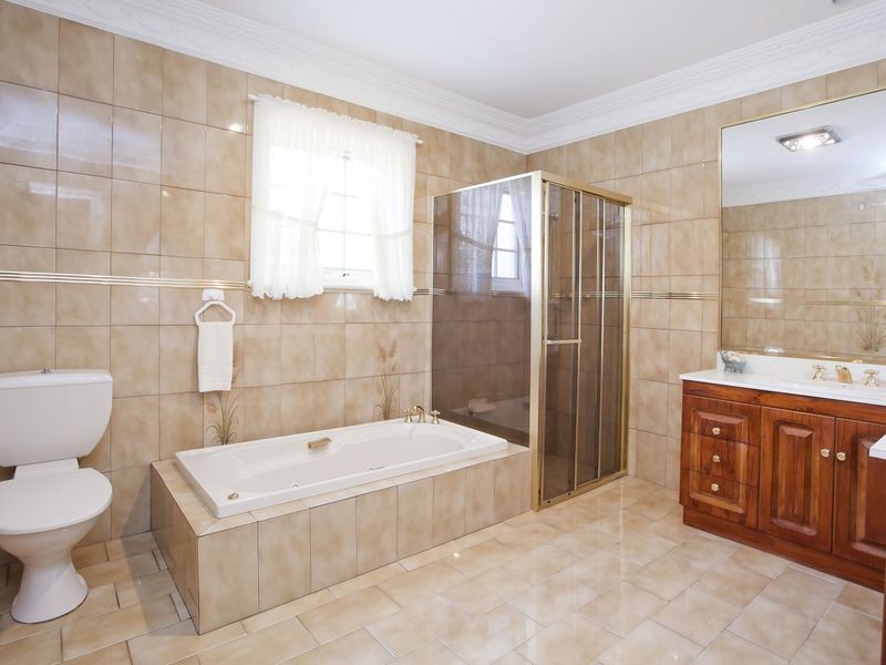 25 Hayes Court, West Lakes SA 5021