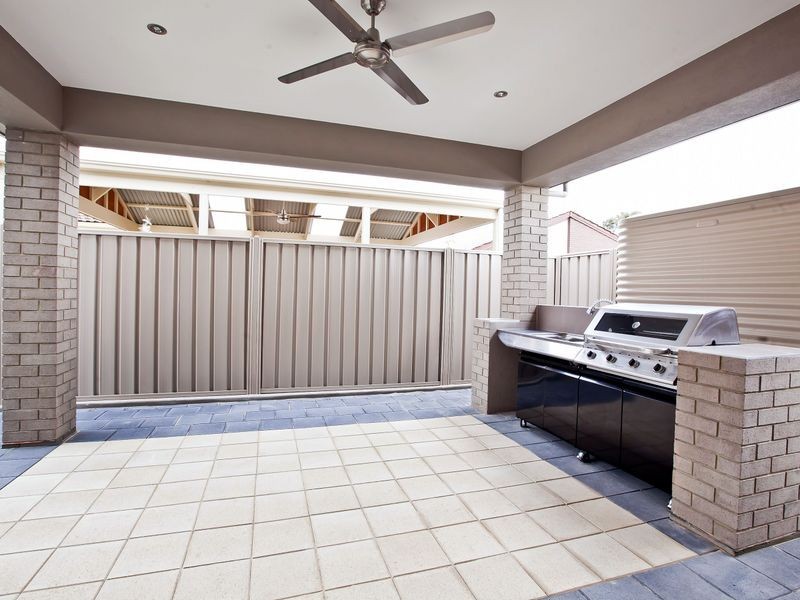 8 Flavel Place, Grange SA 5022