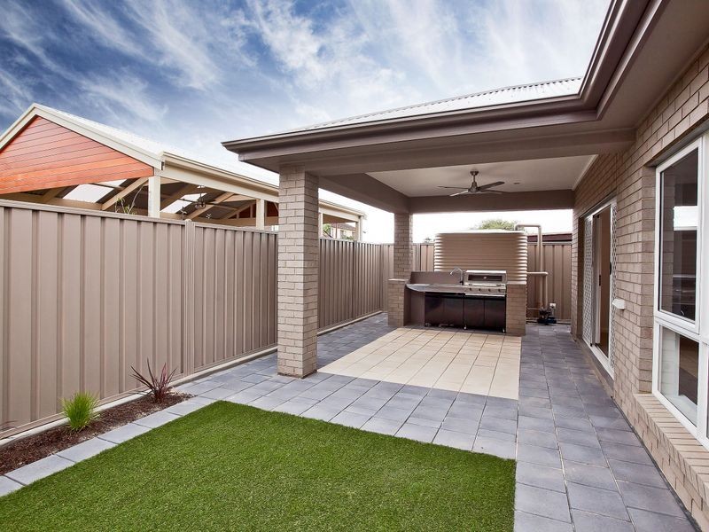 8 Flavel Place, Grange SA 5022