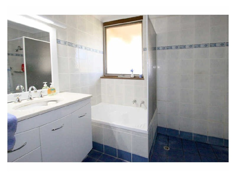 1 Maramba Avenue, West Lakes SA 5021