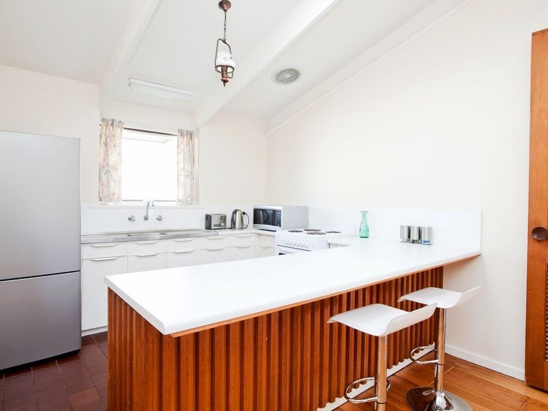 1 Karumba Place, West Lakes Shore SA 5020