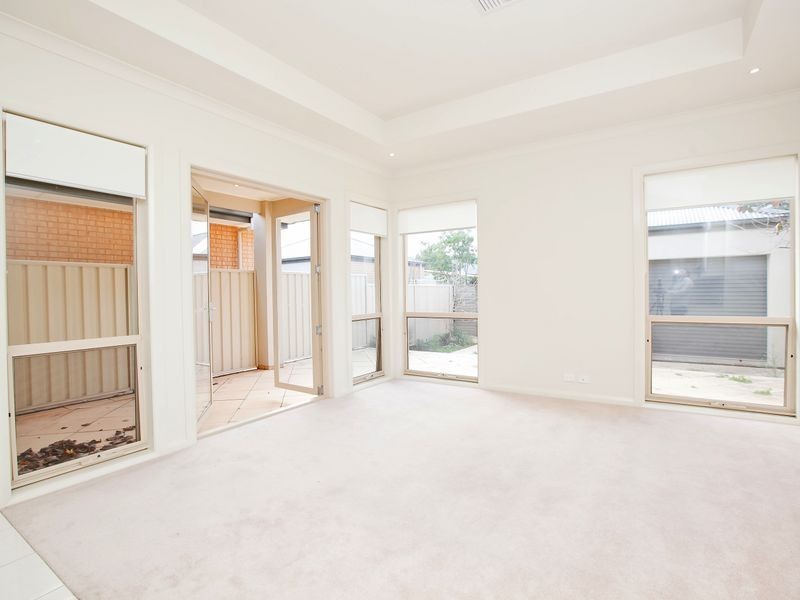 42 Swan Street, Grange SA 5022