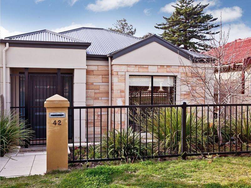 42 Swan Street, Grange SA 5022