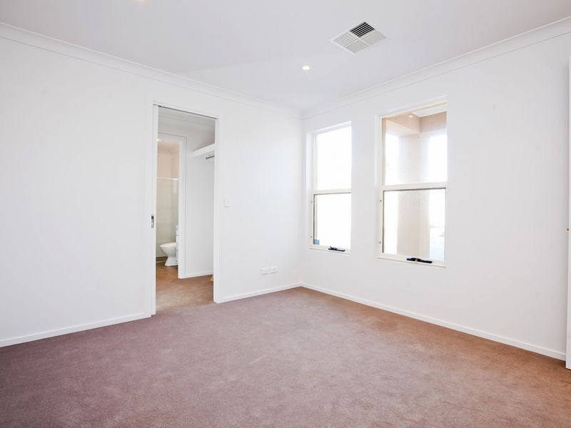 2/225 Frederick Road, Seaton SA 5023