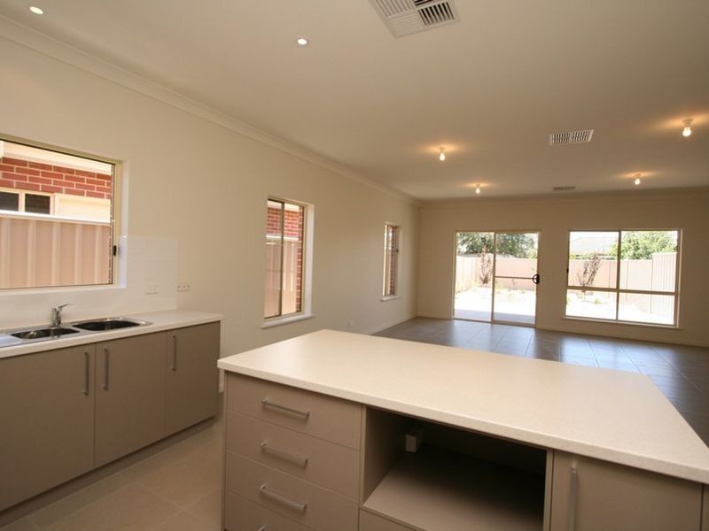 2 Cardiff Street, Woodville West SA 5011
