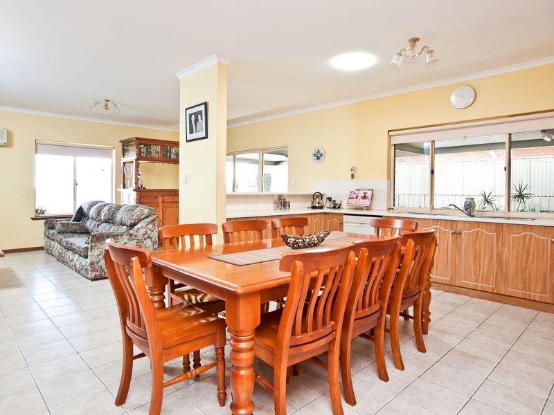 54 Kingborn Avenue, Seaton SA 5023