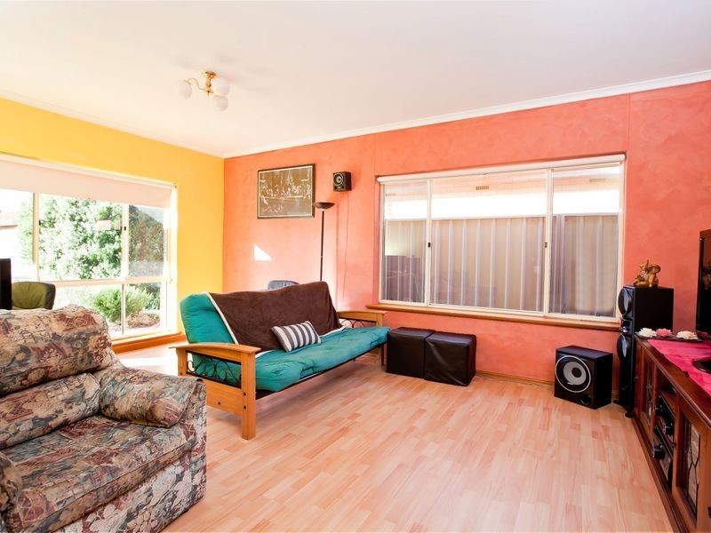 54 Kingborn Avenue, Seaton SA 5023