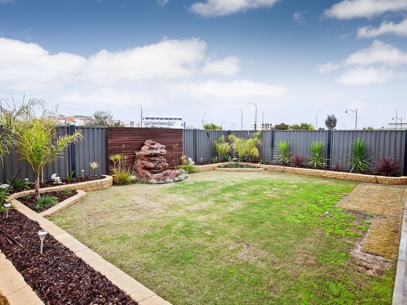 85 Isla Circuit, Mawson Lakes SA 5095