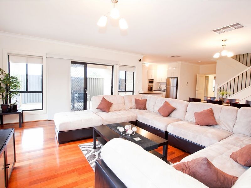 85 Isla Circuit, Mawson Lakes SA 5095
