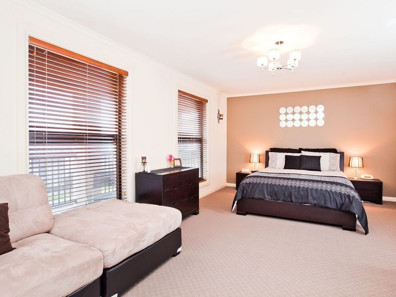 85 Isla Circuit, Mawson Lakes SA 5095