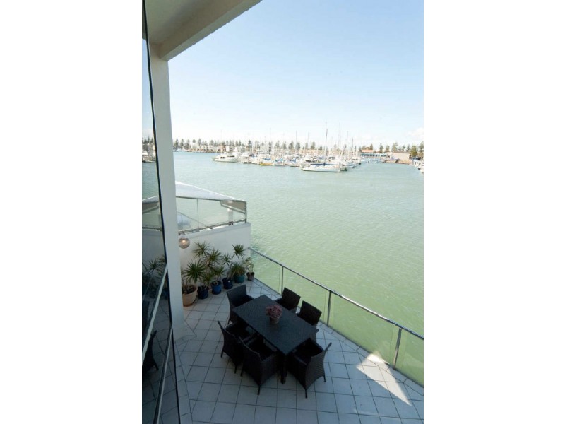 119 Gulf Point Drive, North Haven SA 5018