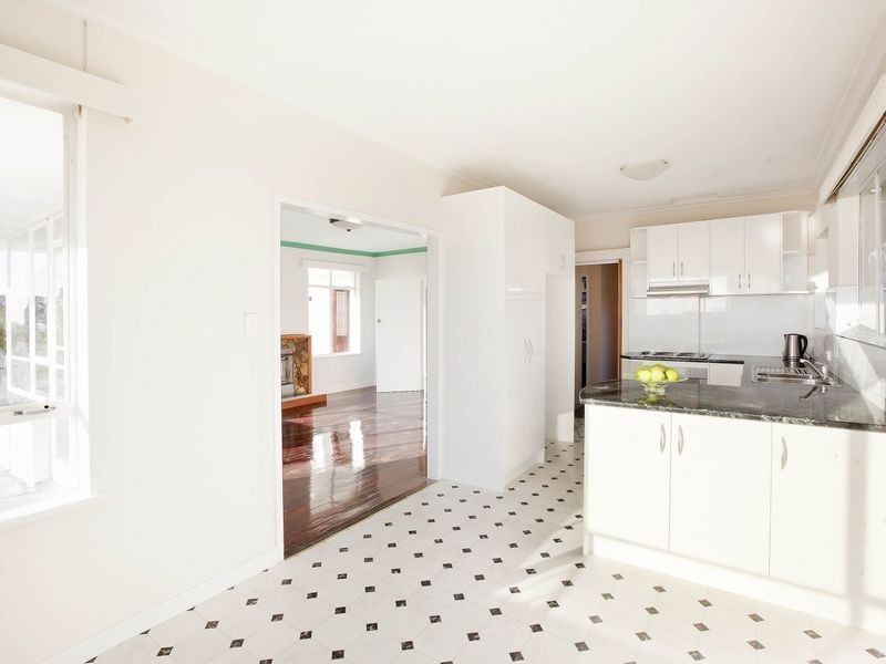 102 Jervois Terrace, Marino SA 5049