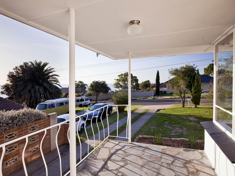 102 Jervois Terrace, Marino SA 5049