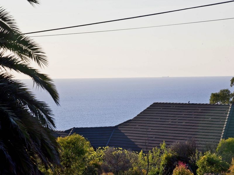 102 Jervois Terrace, Marino SA 5049