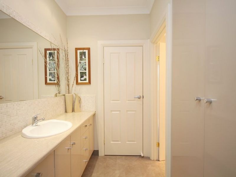 6 Collingwood Avenue, Flinders Park SA 5025