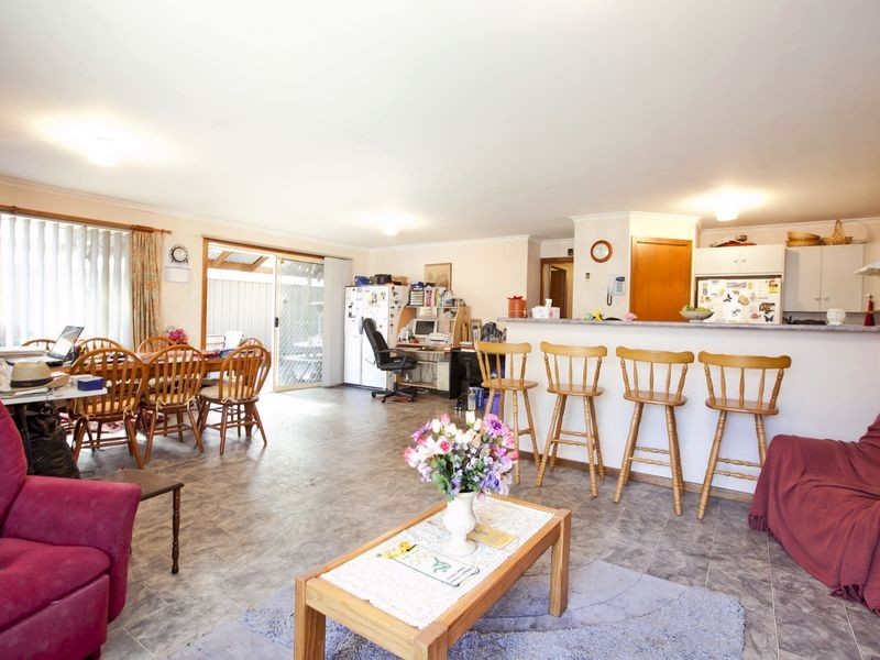 12 Abbey Close, Holden Hill SA 5088