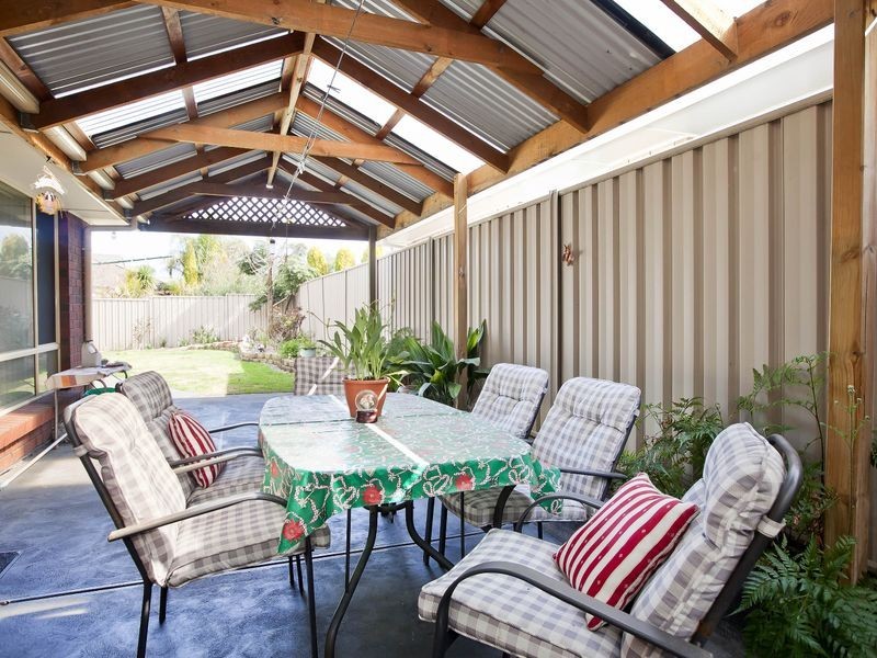 12 Abbey Close, Holden Hill SA 5088