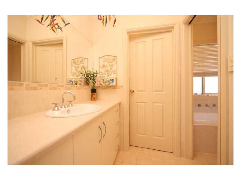 8/4 Mccann Place, Greenwith SA 5125