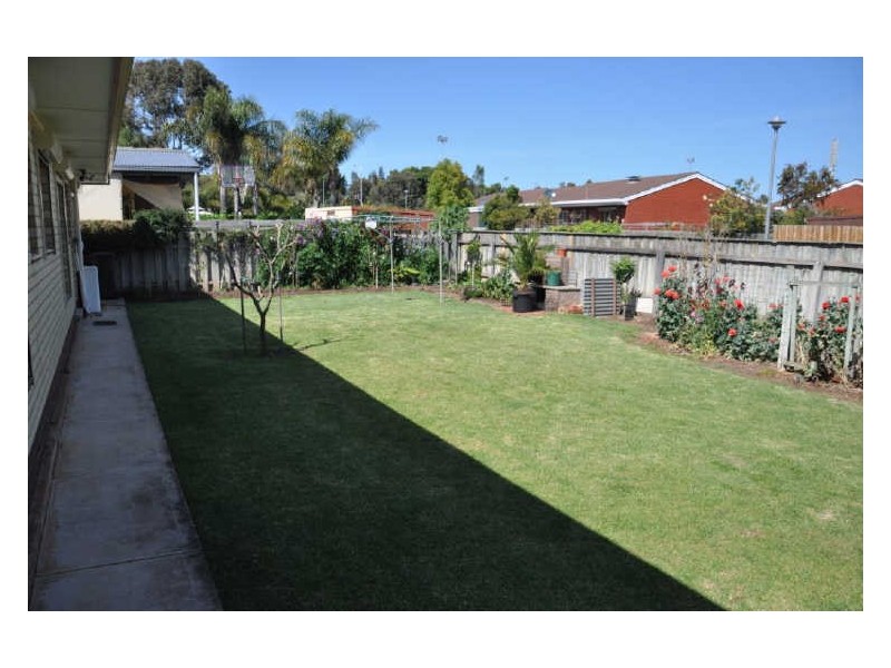 11 Mara Place, West Lakes SA 5021