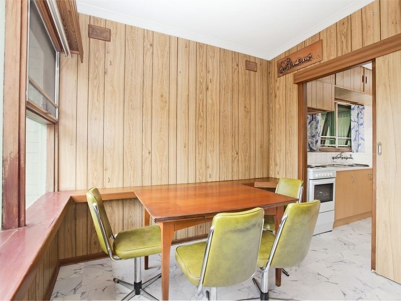 6 Julie Road, Para Hills SA 5096