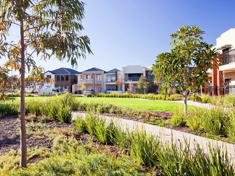 39 MacMillan Avenue, Mawson Lakes SA 5095