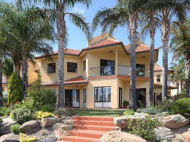 15/157 Brebner Drive, West Lakes SA 5021