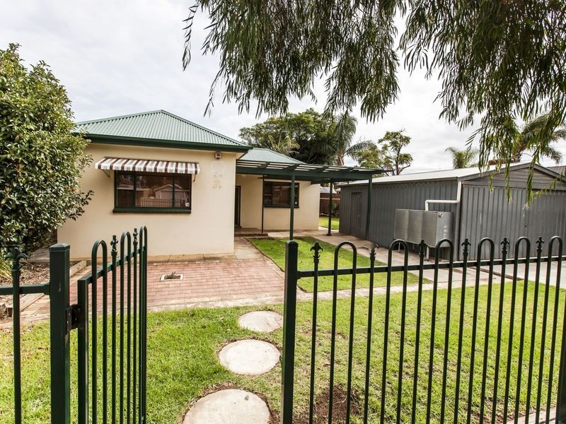 2 Arthur Street, Seaton SA 5023