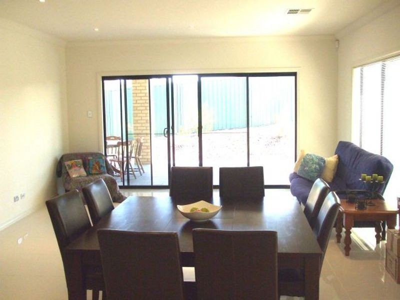 7 Lorentz Court, Mawson Lakes SA 5095