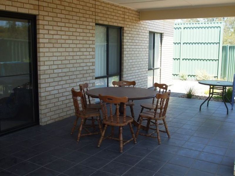 7 Lorentz Court, Mawson Lakes SA 5095