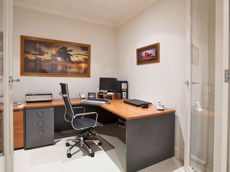 25 Sunlake Place, Tennyson SA 5022