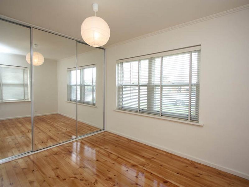 9 Hawke Street, Albert Park SA 5014