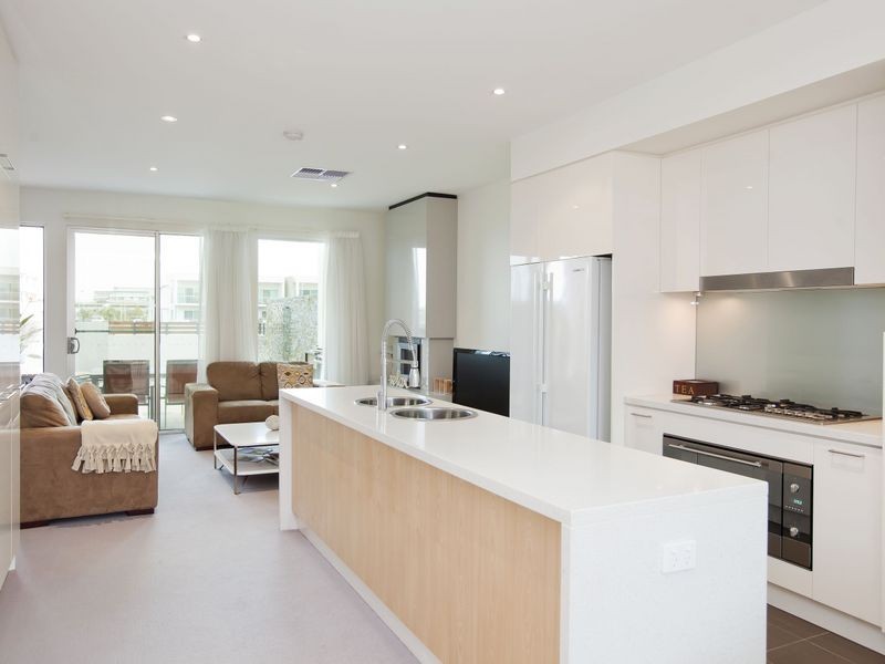 18 Pilla Avenue, New Port SA 5015