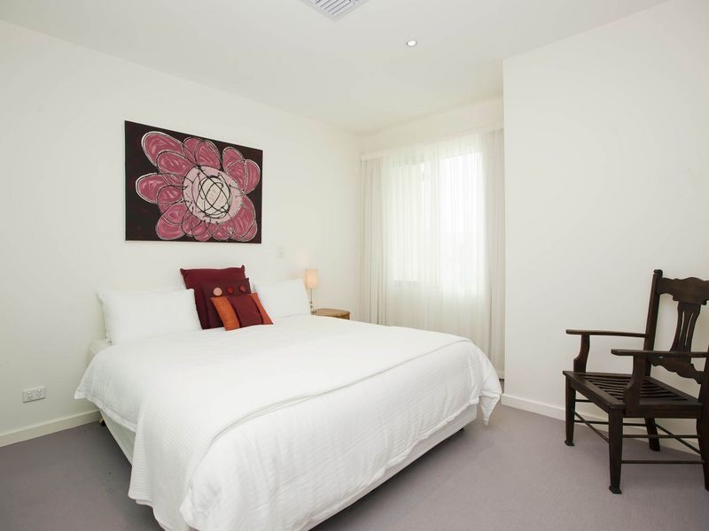 18 Pilla Avenue, New Port SA 5015