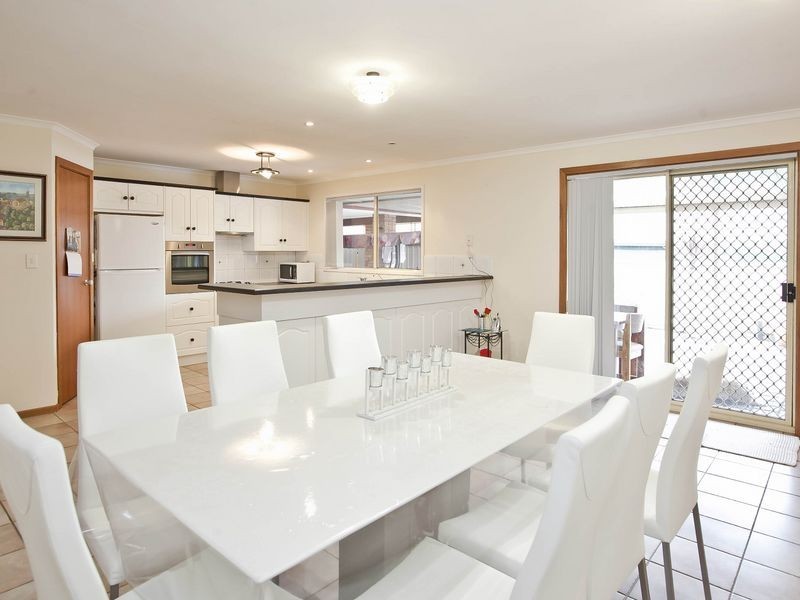 15 Conifer Court, Newton SA 5074