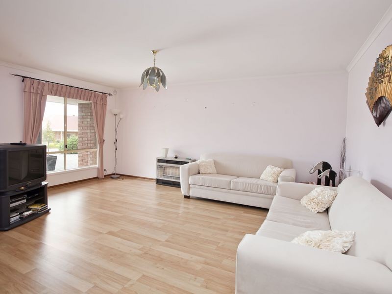 15 Conifer Court, Newton SA 5074