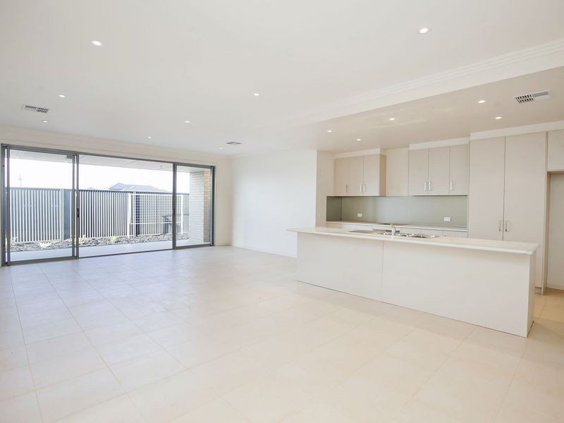 7 Coker Place, Blakeview SA 5114
