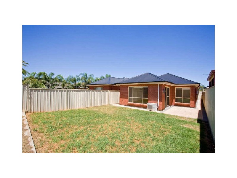 42 Kent Avenue, Clearview SA 5085