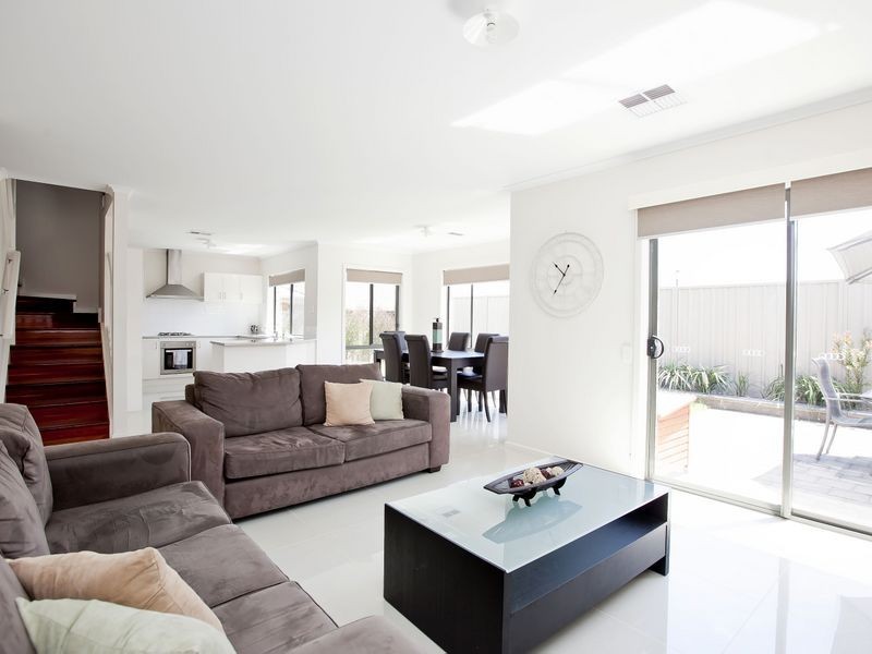 8 Waller Court, Largs North SA 5016