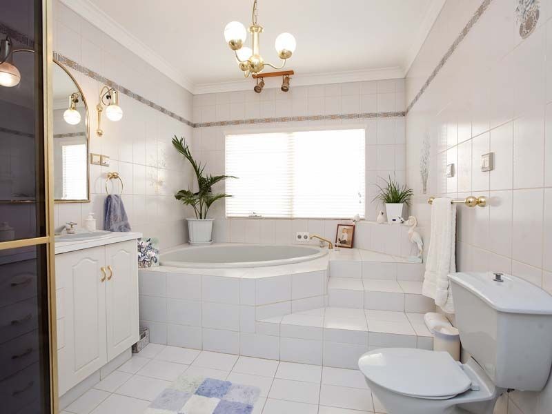 13 Dyer Court, West Lakes SA 5021